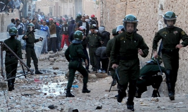 الجزائر: اشتباكات قوات الأمن مع محتجين ضدّ  شارلي إيبدو  تسفر عن إصابات - تونس - أخبار تونس   تونس – أخبار تونس