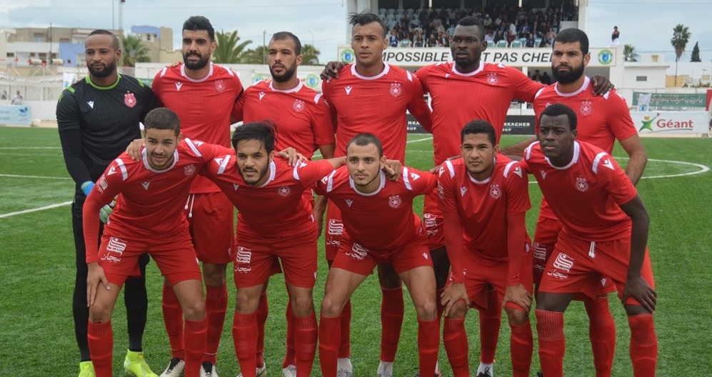 تونس : لاعبو النجم الساحلي يُضربون عن التمارين !!